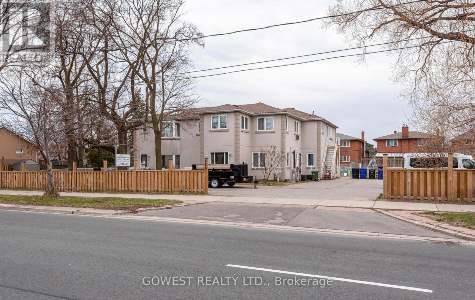 474 BROWNS LINE, Toronto, Ontario