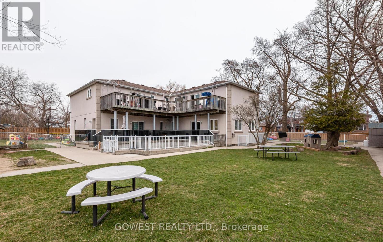 474 Browns Line, Toronto (Alderwood), Ontario  M8W 3T9 - Photo 5 - W9054113