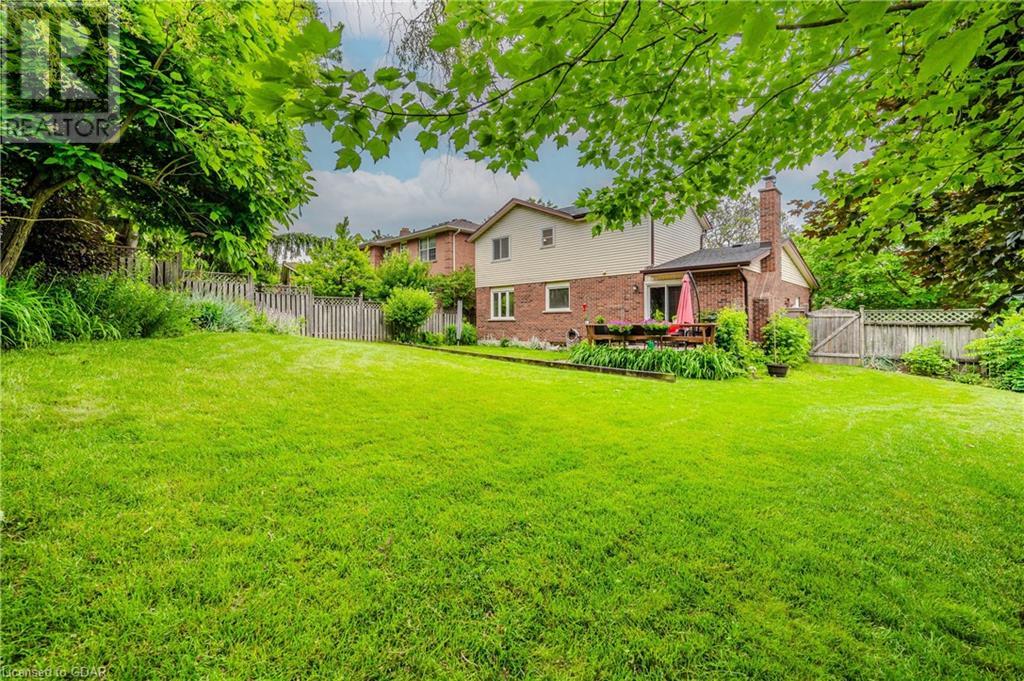 2 Walnut Drive, Guelph, Ontario  N1E 6R8 - Photo 2 - 40625082