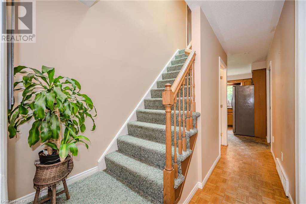 2 Walnut Drive, Guelph, Ontario  N1E 6R8 - Photo 24 - 40625082