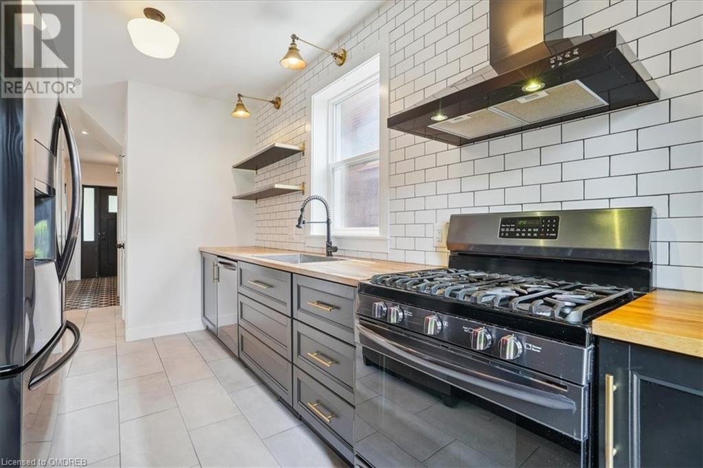 246 Graham Avenue S, Hamilton, Ontario  L8K 2M6 - Photo 17 - 40624486