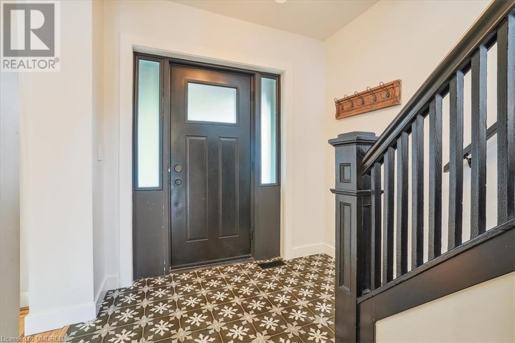 246 Graham Avenue S, Hamilton, Ontario  L8K 2M6 - Photo 6 - 40624486