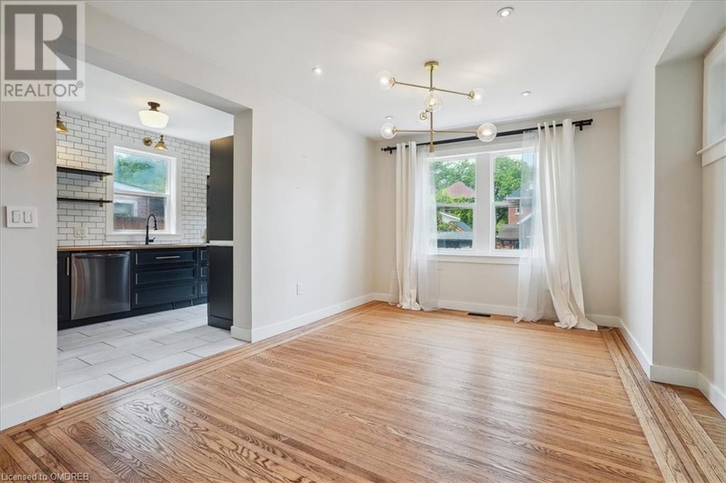 246 Graham Avenue S, Hamilton, Ontario  L8K 2M6 - Photo 11 - 40624486