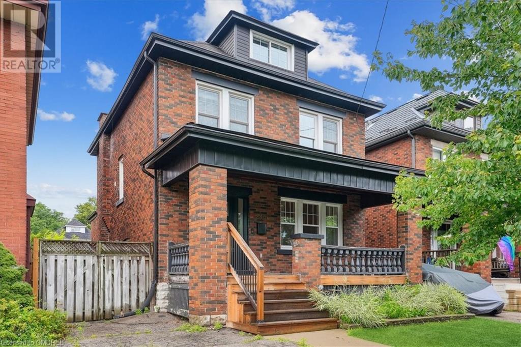 246 Graham Avenue S, Hamilton, Ontario  L8K 2M6 - Photo 1 - 40624486