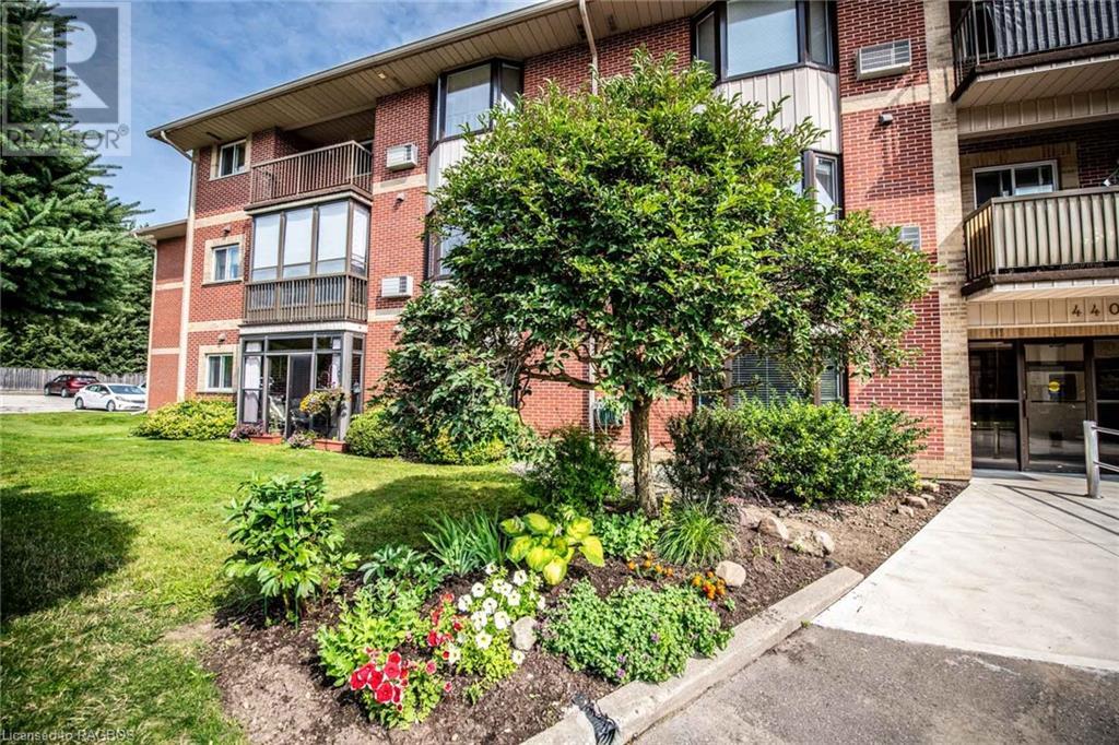 440 Durham Street W Unit# 302, Mount Forest, Ontario  N0G 2L2 - Photo 2 - 40624205