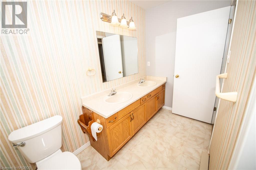 440 Durham Street W Unit# 302, Mount Forest, Ontario  N0G 2L2 - Photo 39 - 40624205