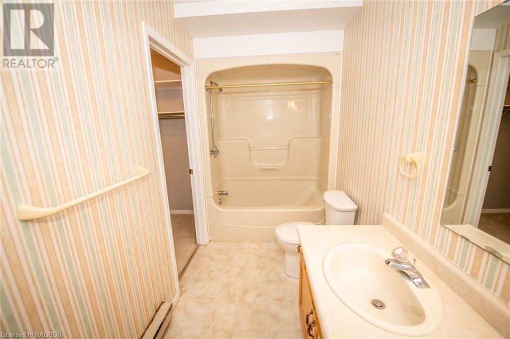 440 Durham Street W Unit# 302, Mount Forest, Ontario  N0G 2L2 - Photo 40 - 40624205