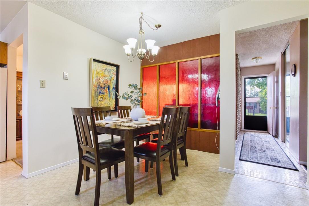 Image of property at 4 Cedar Glen