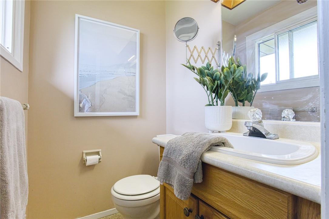 Image of property at 4 Cedar Glen