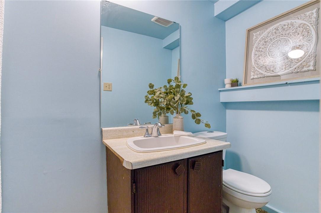 Image of property at 4 Cedar Glen