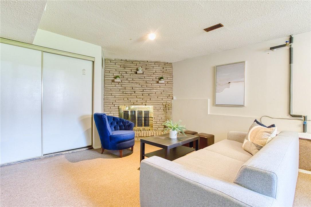 Image of property at 4 Cedar Glen