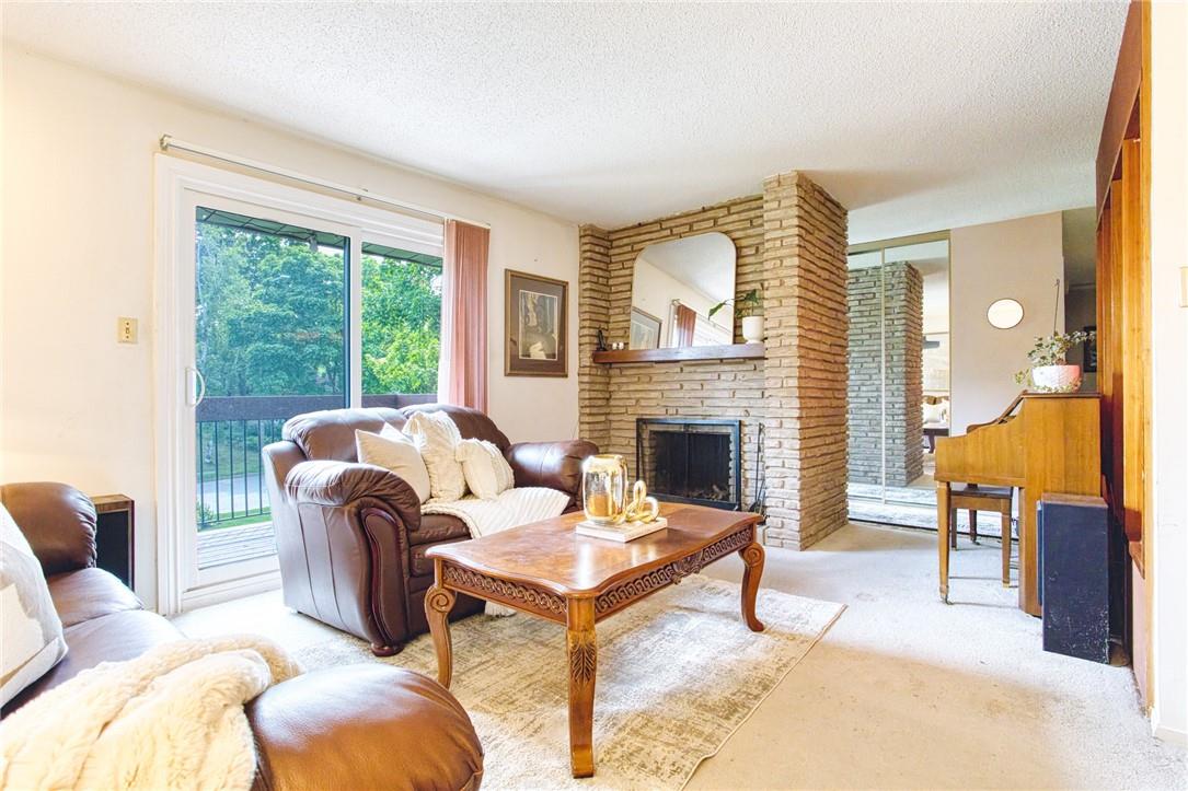 Image of property at 4 Cedar Glen