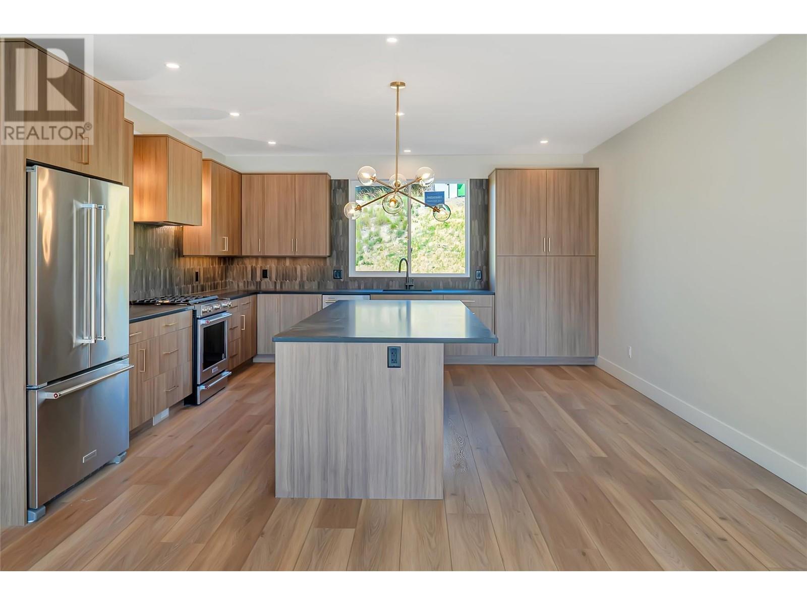 Property at 3309 Aspen Lane image 5