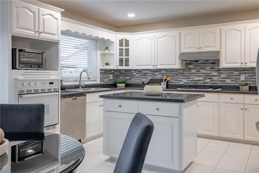 7789 Alpine Drive, Niagara Falls, Ontario  L2H 3B5 - Photo 15 - H4201218