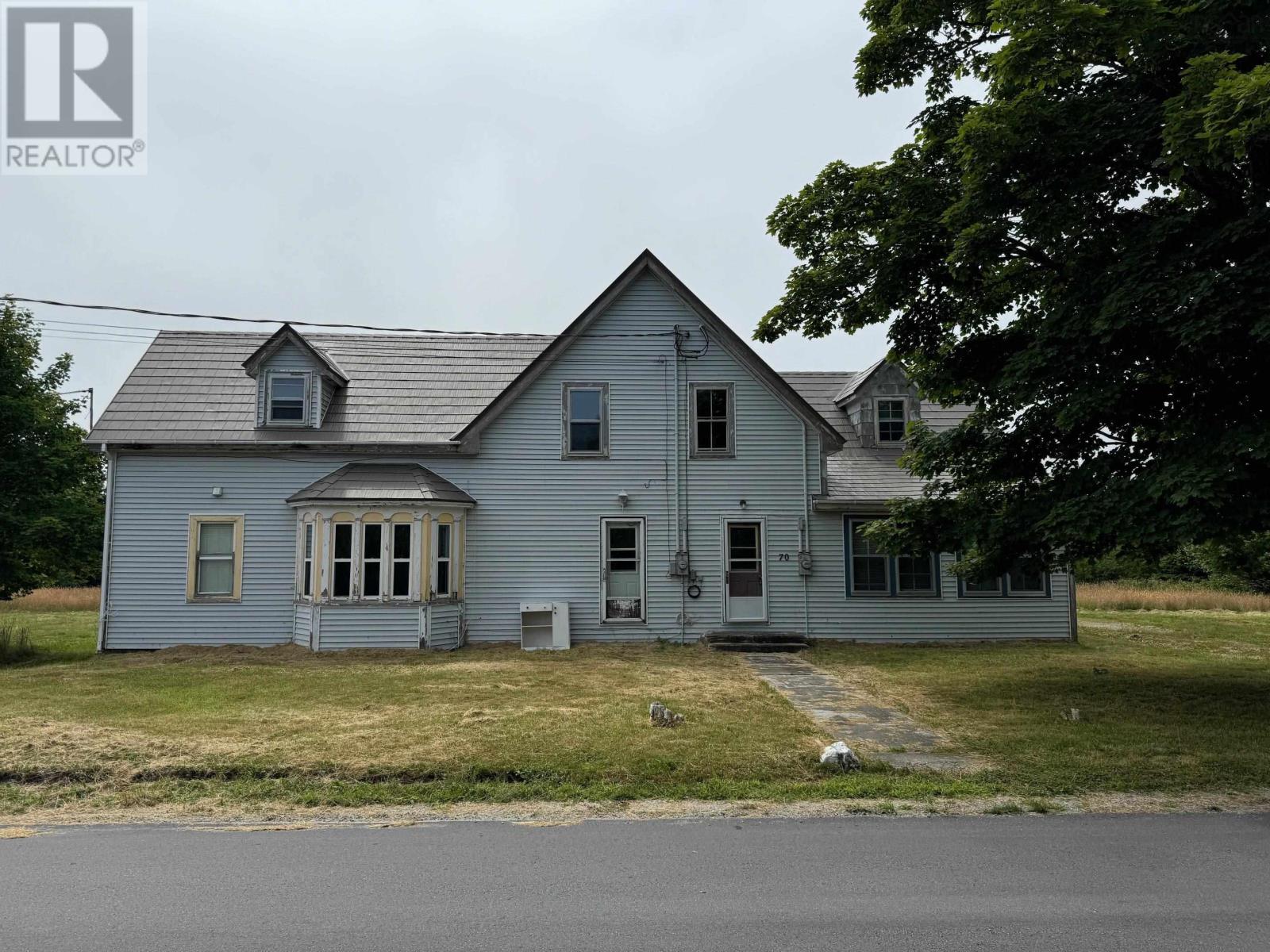 70 Seal Point Road, Upper Port La Tour, Nova Scotia  B0W 1E0 - Photo 2 - 202417832