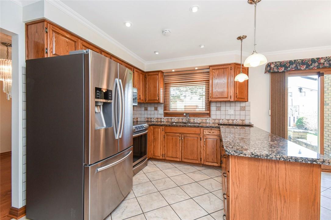 22 Glen Park Court, Hamilton, Ontario  L8K 6N6 - Photo 12 - H4201107