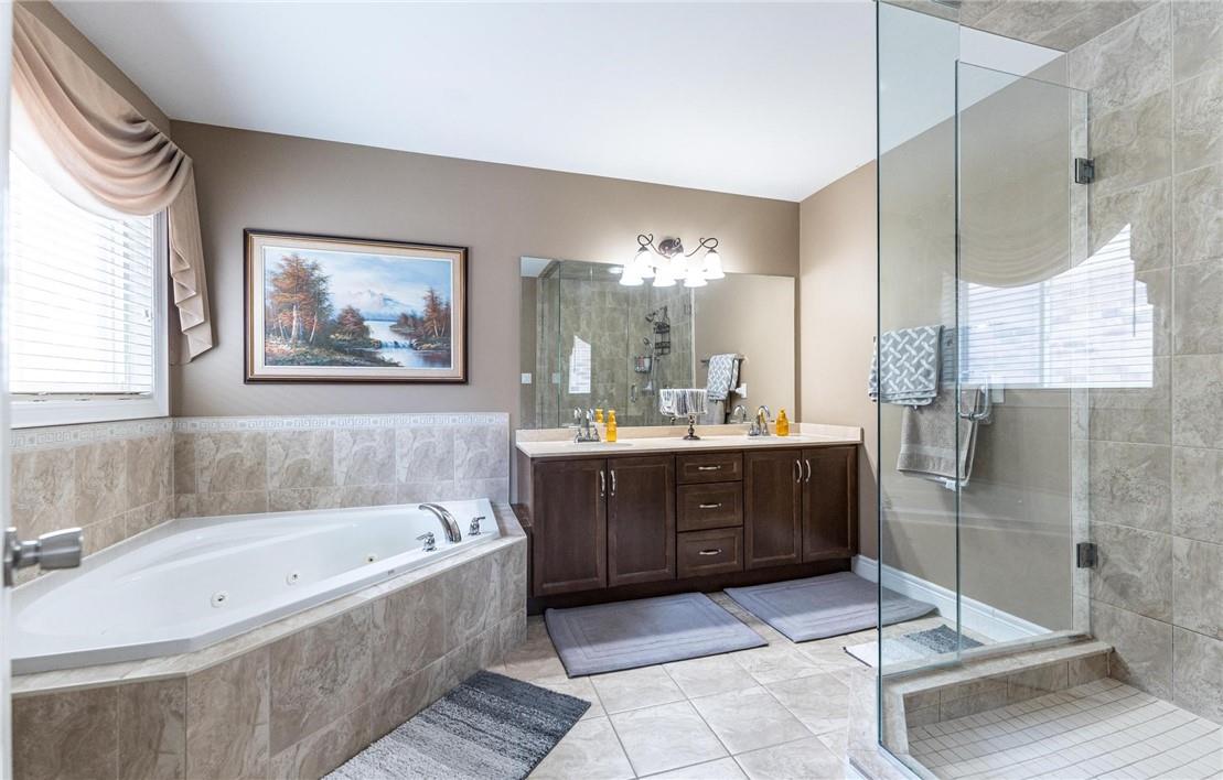 12 Sistine Court, Hamilton, Ontario  L9B 0C4 - Photo 16 - H4201237