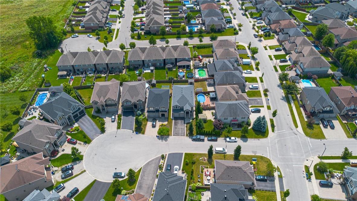 12 Sistine Court, Hamilton, Ontario  L9B 0C4 - Photo 29 - H4201237