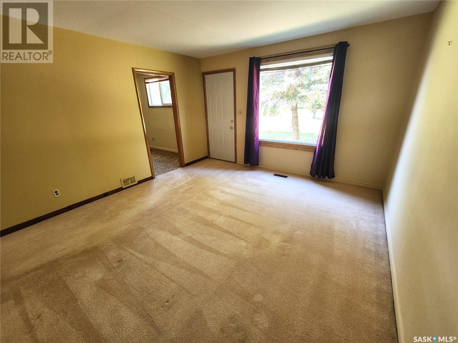 101 Belfast Street, North Portal, Saskatchewan  S0C 1W0 - Photo 17 - SK977658