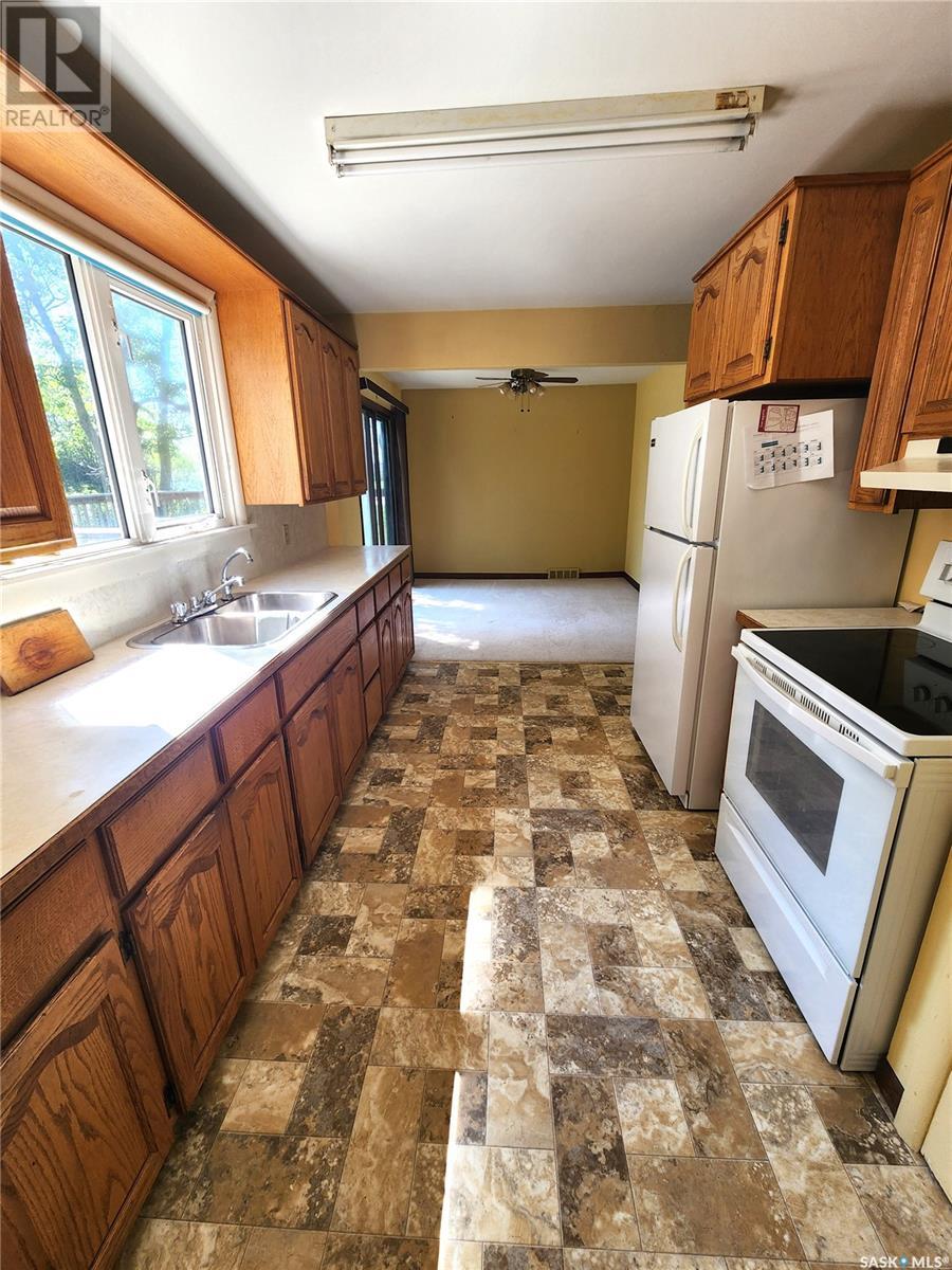 101 Belfast Street, North Portal, Saskatchewan  S0C 1W0 - Photo 8 - SK977658