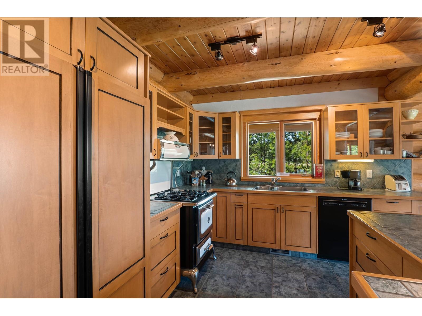 1799 Spout Lake Road, Lac La Hache, British Columbia  V0K 1T0 - Photo 18 - C8061781