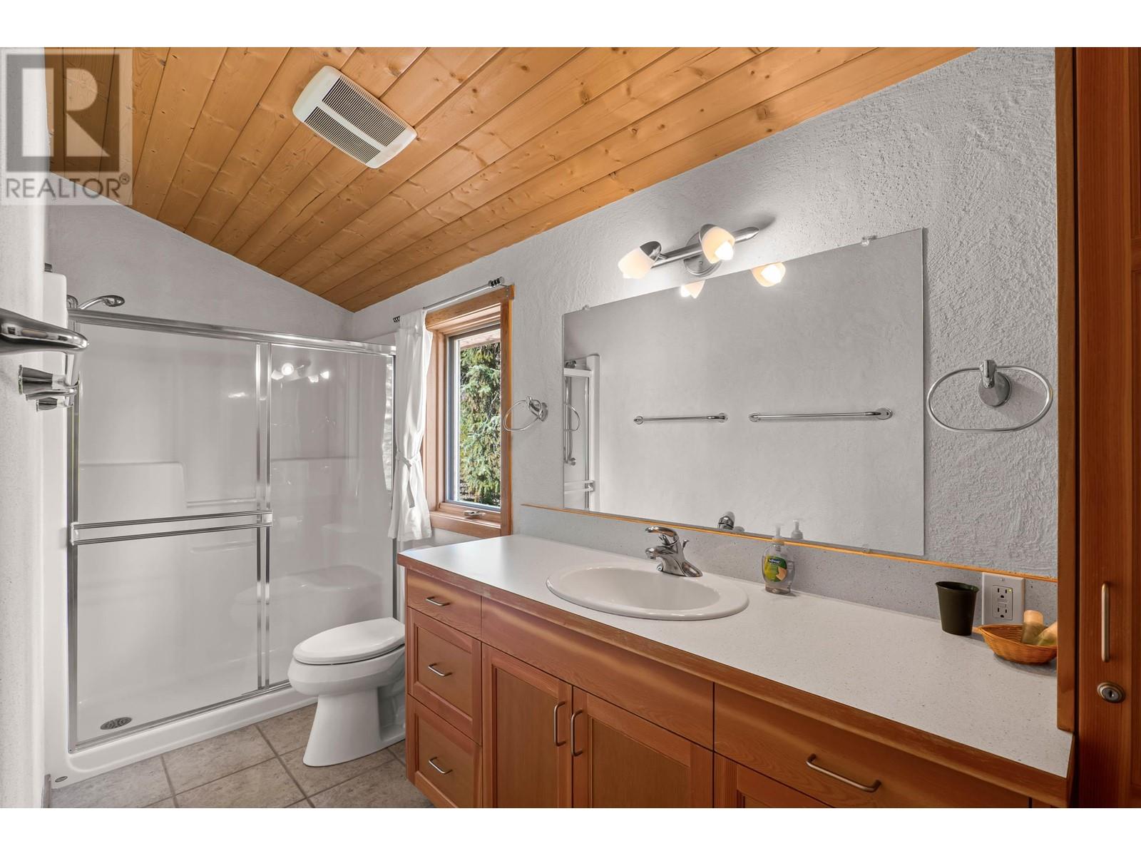 1799 Spout Lake Road, Lac La Hache, British Columbia  V0K 1T0 - Photo 33 - C8061781
