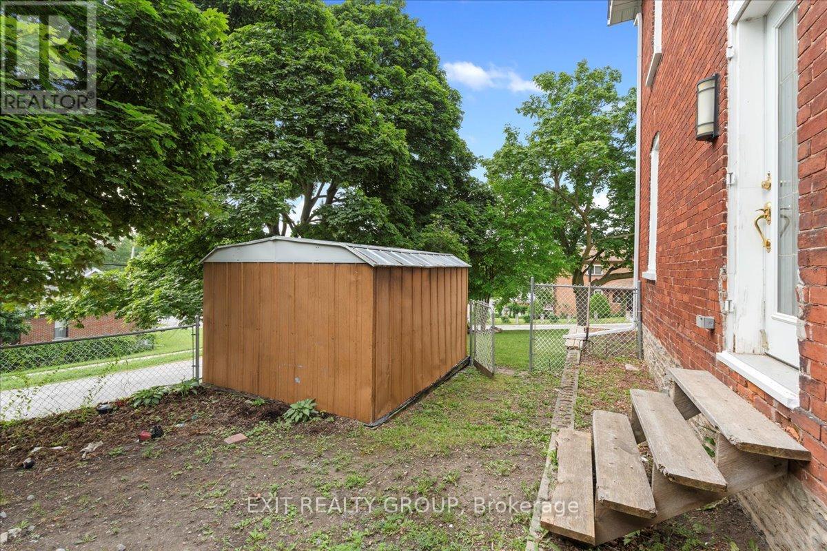 18 Stone Street, Belleville, Ontario  K8P 1Z9 - Photo 6 - X9055272