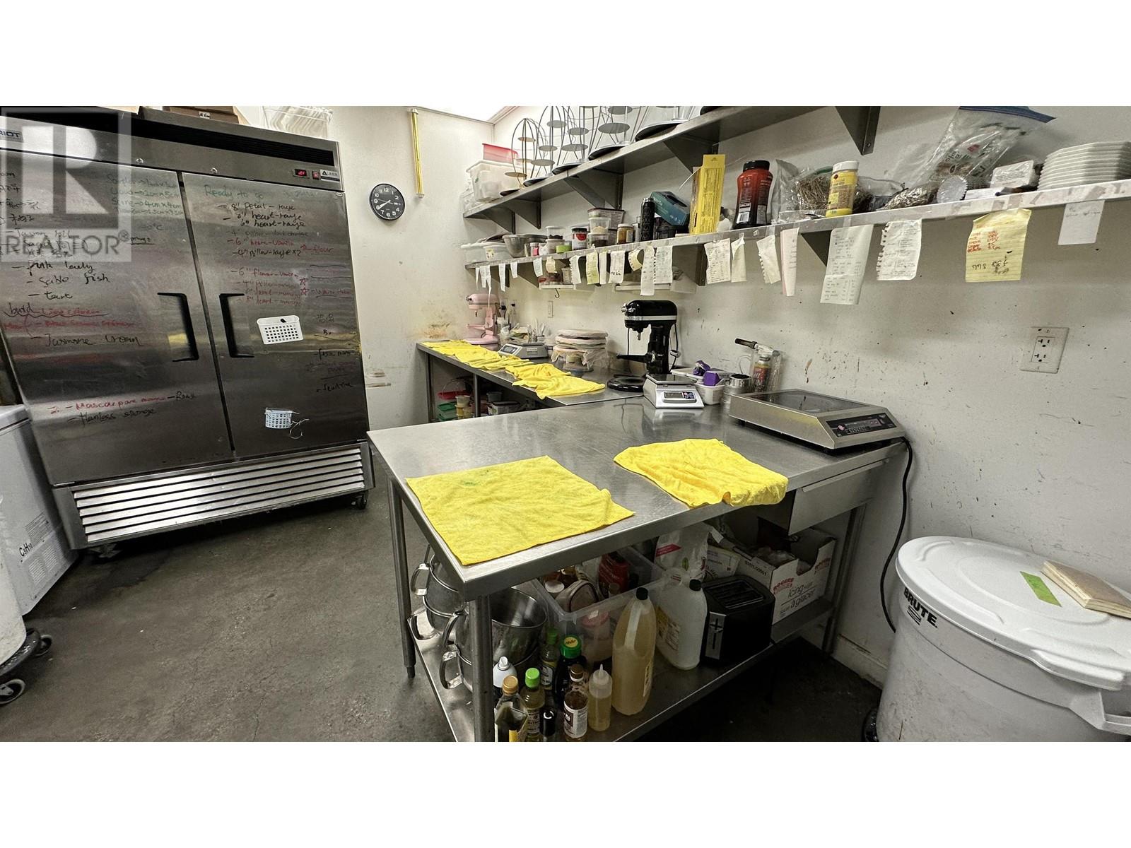 Listing Picture 6 of 7 : 1721-1731 MANITOBA STREET, Vancouver / 溫哥華 - 魯藝地產 Yvonne Lu Group - MLS Medallion Club Member