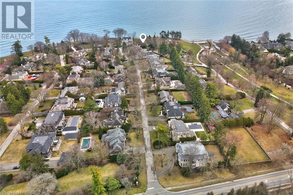 16 Ennisclare Drive W, Oakville, Ontario  L6J 4N2 - Photo 35 - 40556386