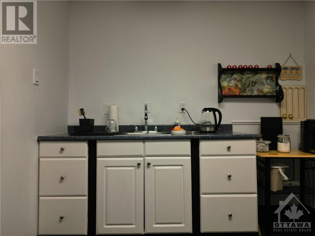 2350 Stevenage Drive Unit#14, Ottawa, Ontario  K1G 3W3 - Photo 11 - 1404303