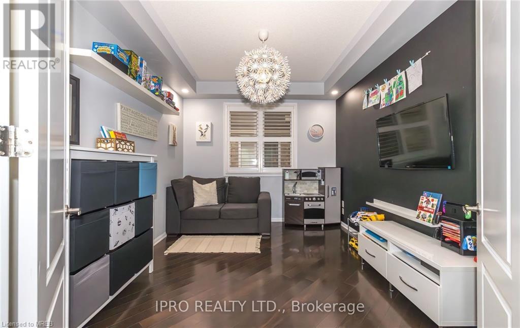 Image of property at 318 PEREGRINE Way