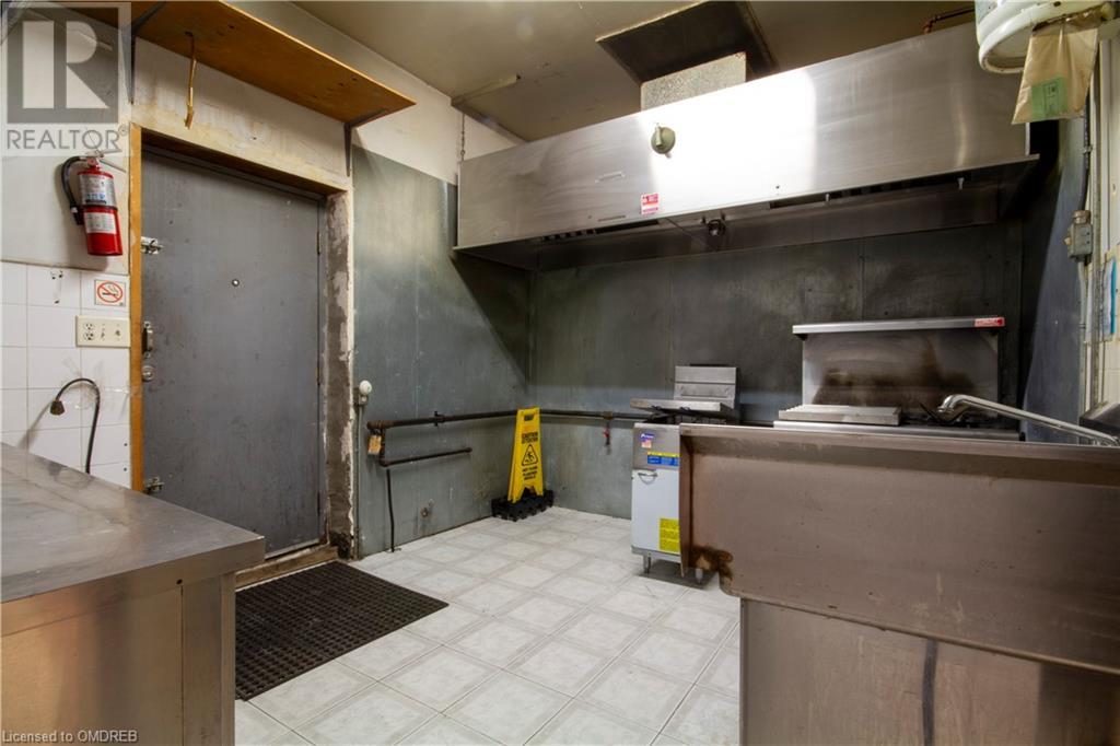 219 James Street N, Hamilton, Ontario  L8R 2L2 - Photo 11 - 40624827