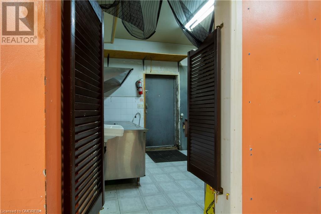 219 James Street N, Hamilton, Ontario  L8R 2L2 - Photo 10 - 40624827