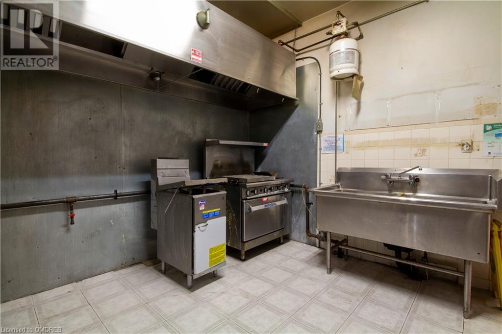 219 James Street N, Hamilton, Ontario  L8R 2L2 - Photo 12 - 40624827