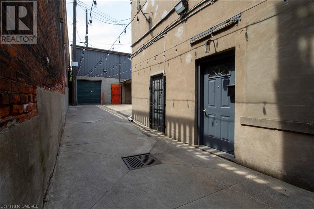 219 James Street N, Hamilton, Ontario  L8R 2L2 - Photo 19 - 40624827