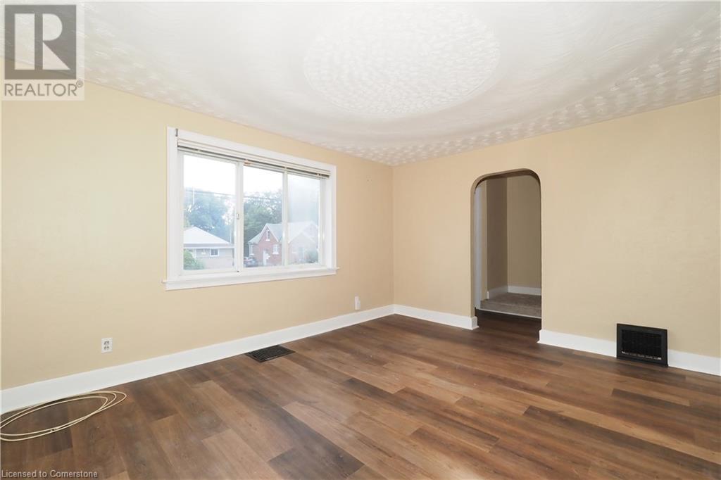 Image of property at 130 BRIDGEPORT Road E