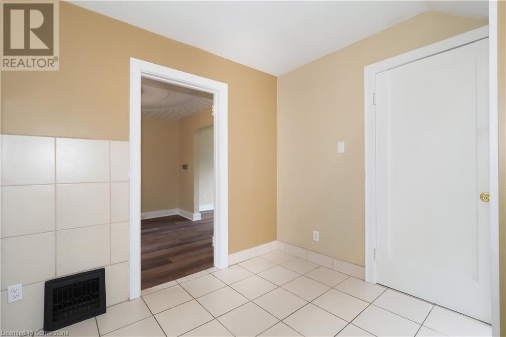 Image of property at 130 BRIDGEPORT Road E