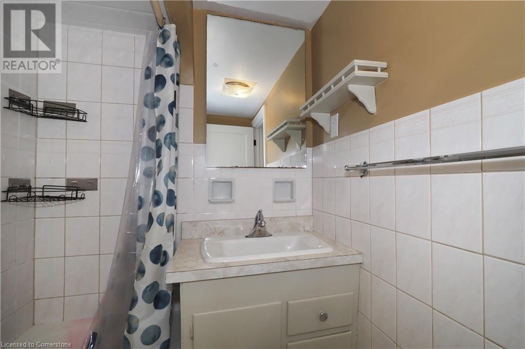 Image of property at 130 BRIDGEPORT Road E