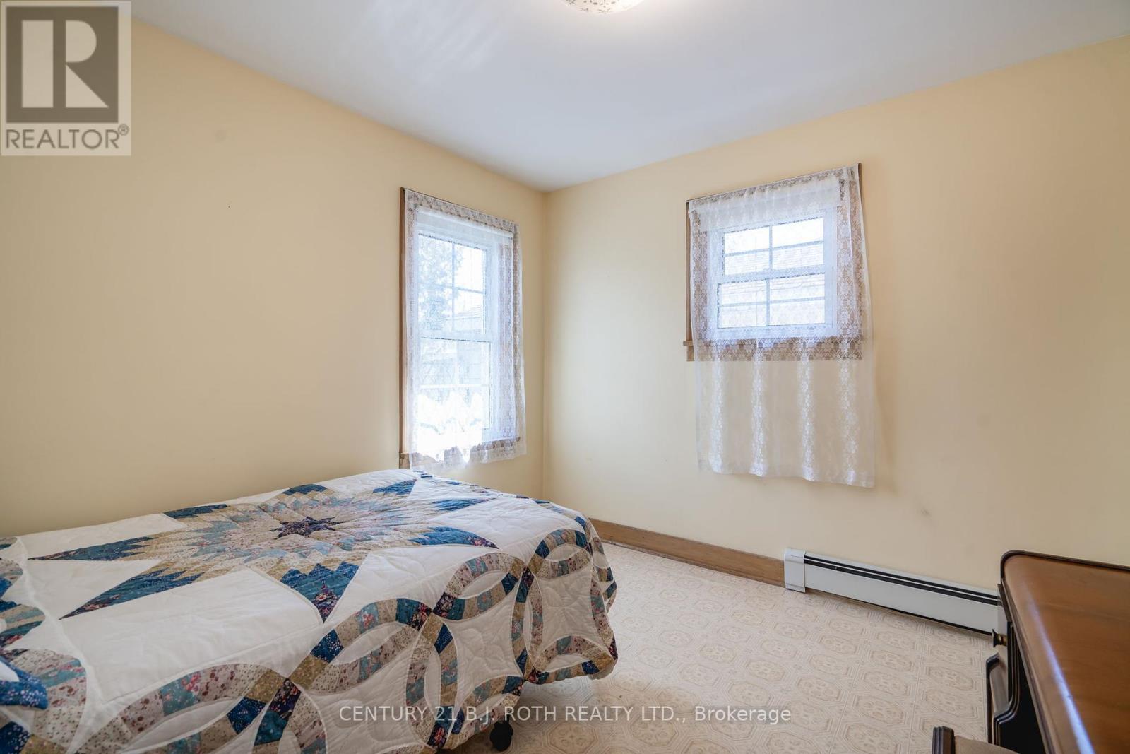 48 Poyntz Street, Penetanguishene, Ontario  L9M 1N6 - Photo 20 - S8228856