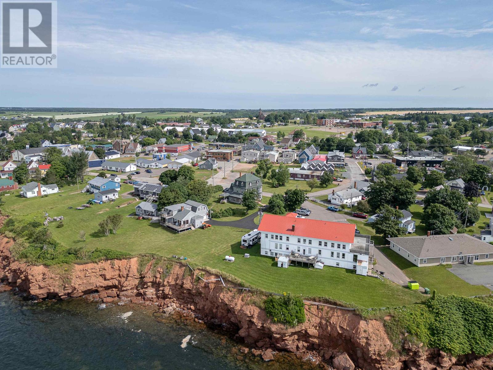 16 Washington Street, Souris, Prince Edward Island  C0A 2B0 - Photo 6 - 202417875