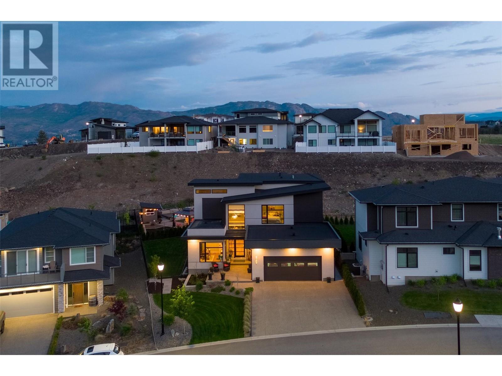 2759 Canyon Crest Drive West Kelowna