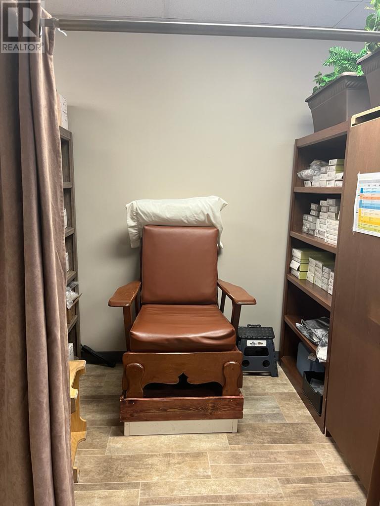 8-111 Oriole Road, Kamloops, British Columbia   - Photo 12 - 180046