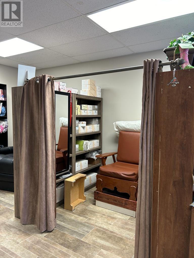 8-111 Oriole Road, Kamloops, British Columbia   - Photo 16 - 180046