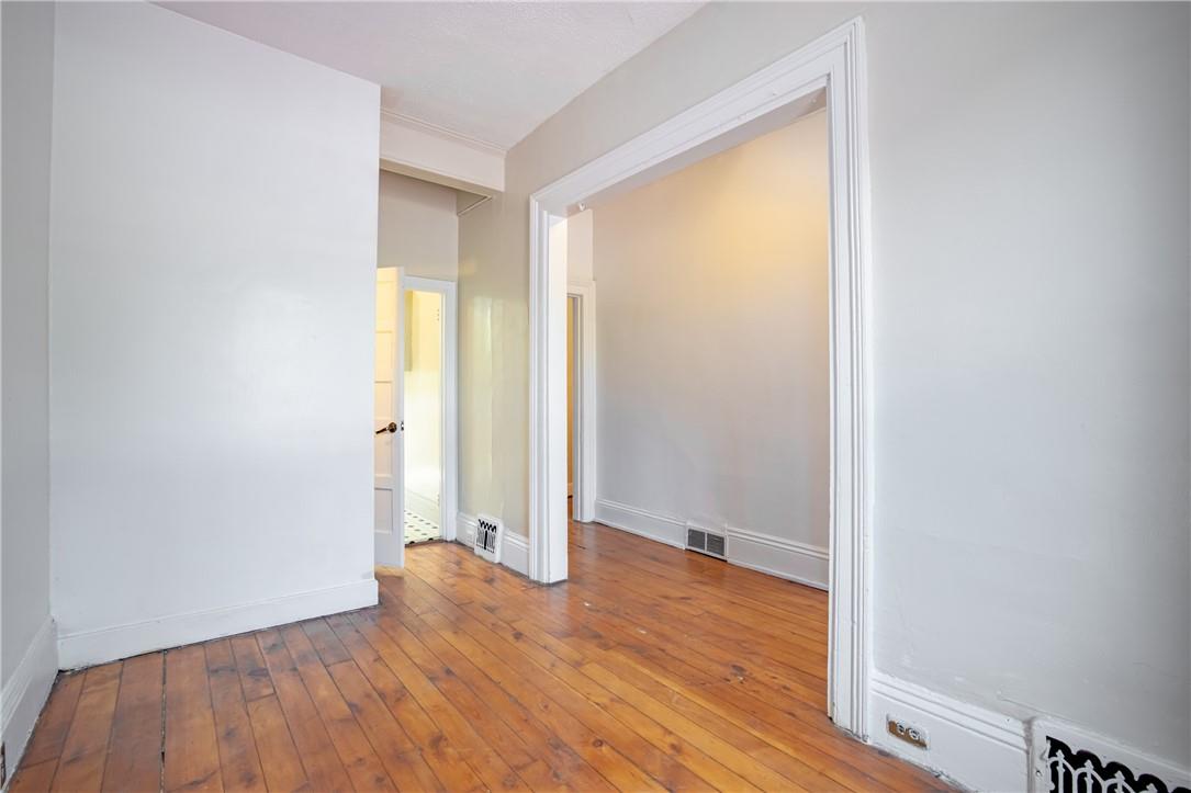 321 Main Street W, Hamilton, Ontario  L8P 1K1 - Photo 5 - H4201216