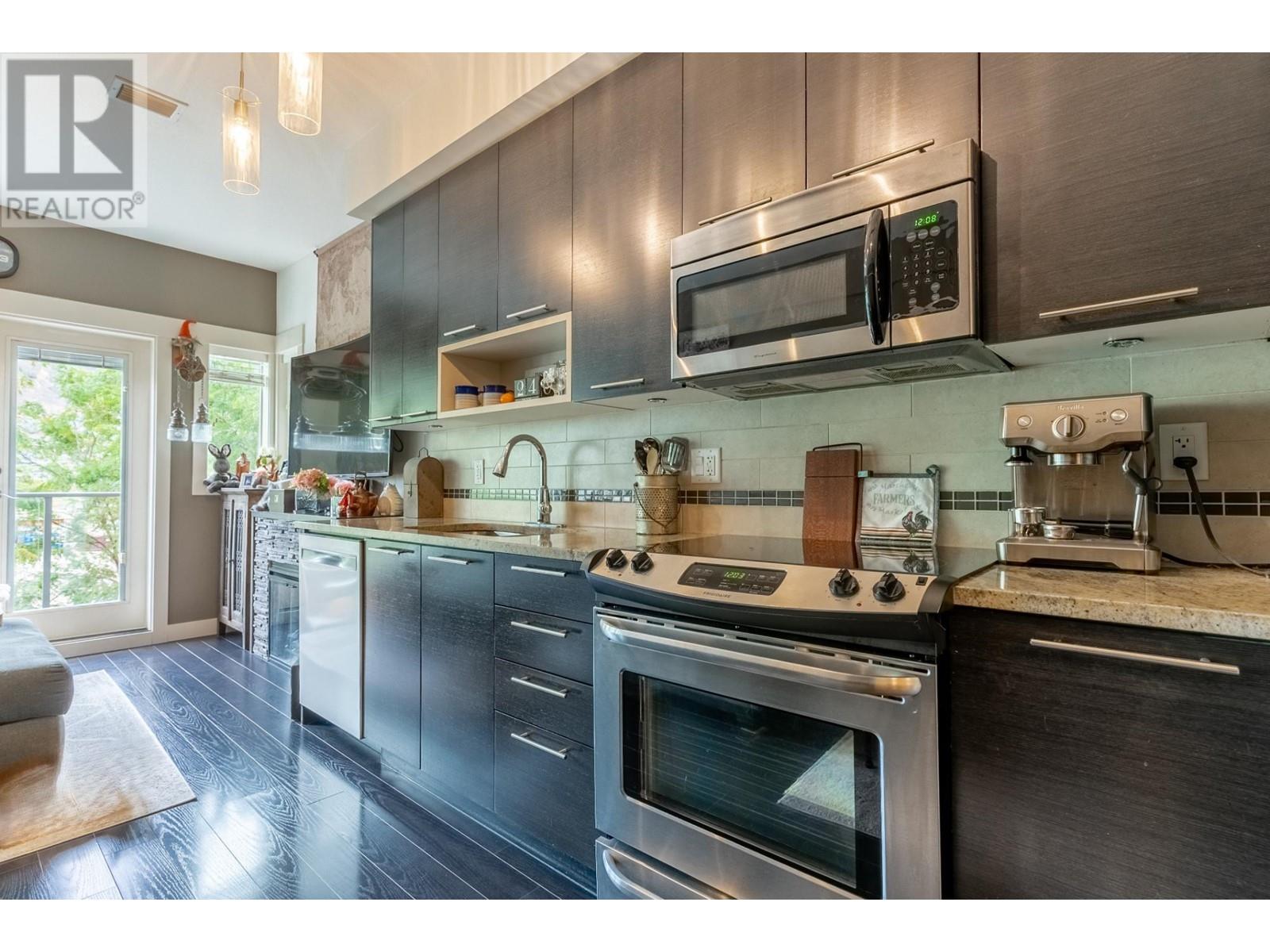 2406-1030 Talasa Way, Kamloops, British Columbia  V2H 0C3 - Photo 10 - 180047