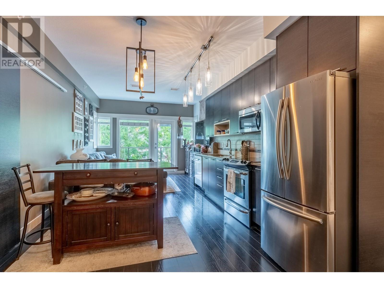 2406-1030 Talasa Way, Kamloops, British Columbia  V2H 0C3 - Photo 4 - 180047