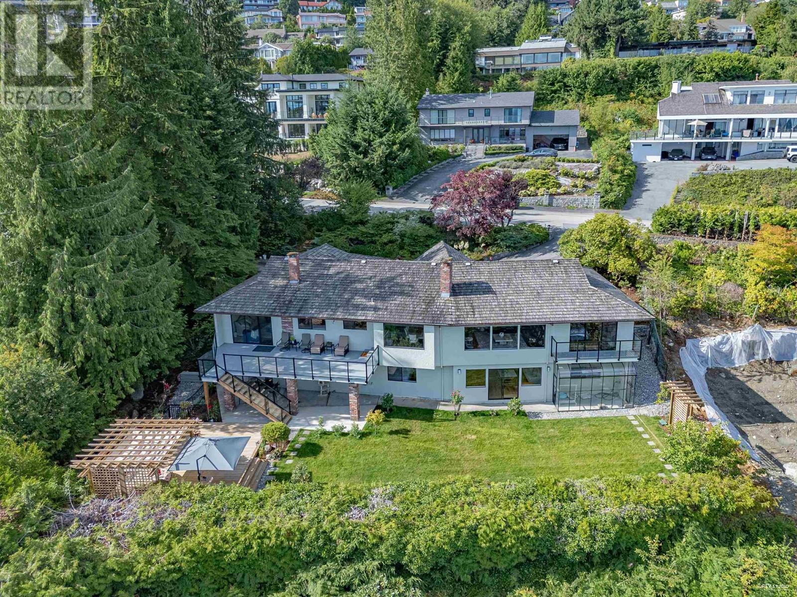 1418 Bramwell Road, West Vancouver, British Columbia  V7S 2N9 - Photo 2 - R2909515