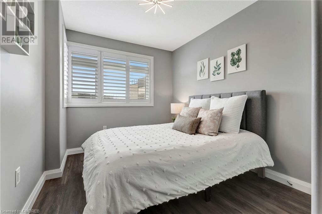 Image of property at 35 MIDHURST Heights Unit# 20