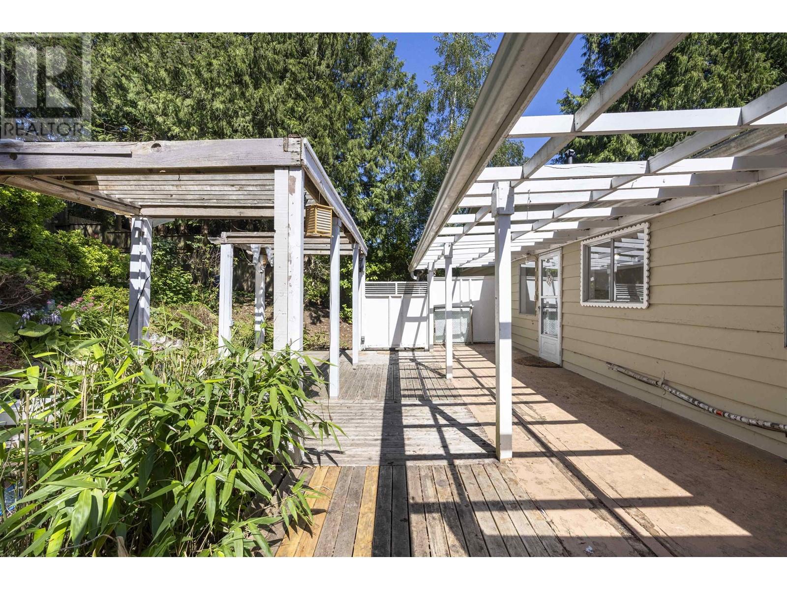 903 Bayview Drive, Delta, British Columbia  V4M 2R5 - Photo 12 - R2909519