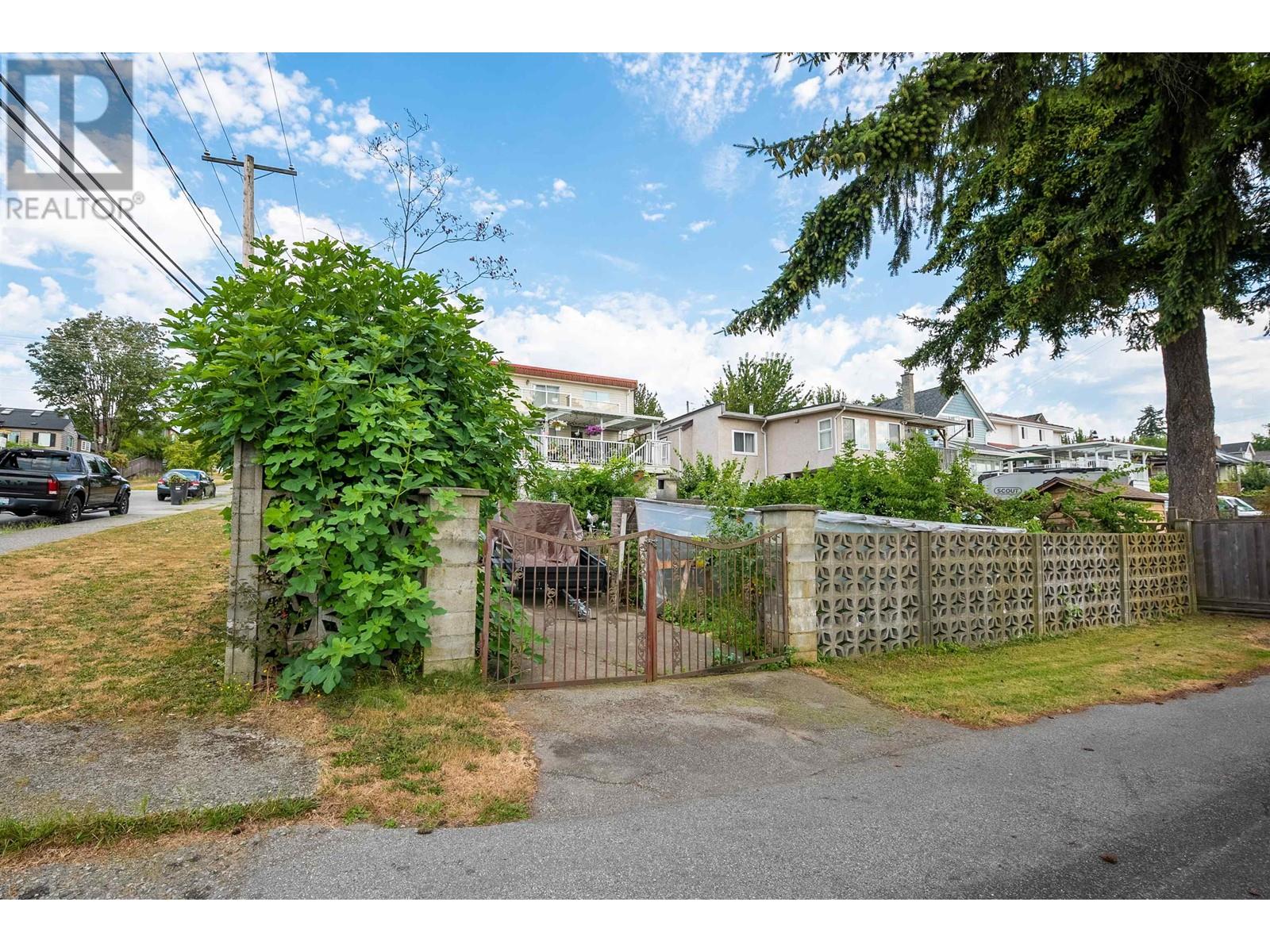 1728 Seventh Avenue, New Westminster, British Columbia  V3M 2K8 - Photo 35 - R2909155